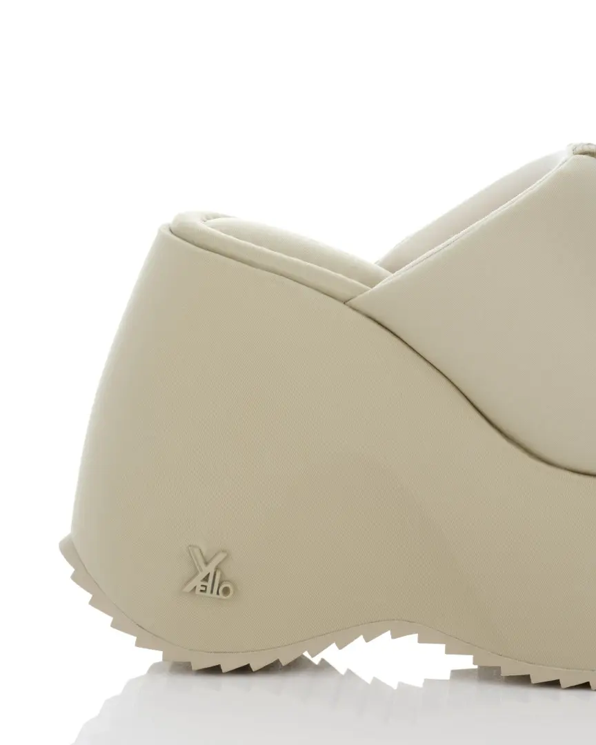 YELLO / CREMA PLATFORM SANDALS
