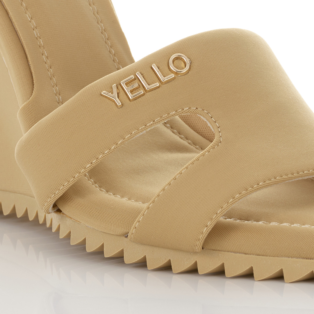 YELLO / NAKED DEFORMED WEDGE SANDALS