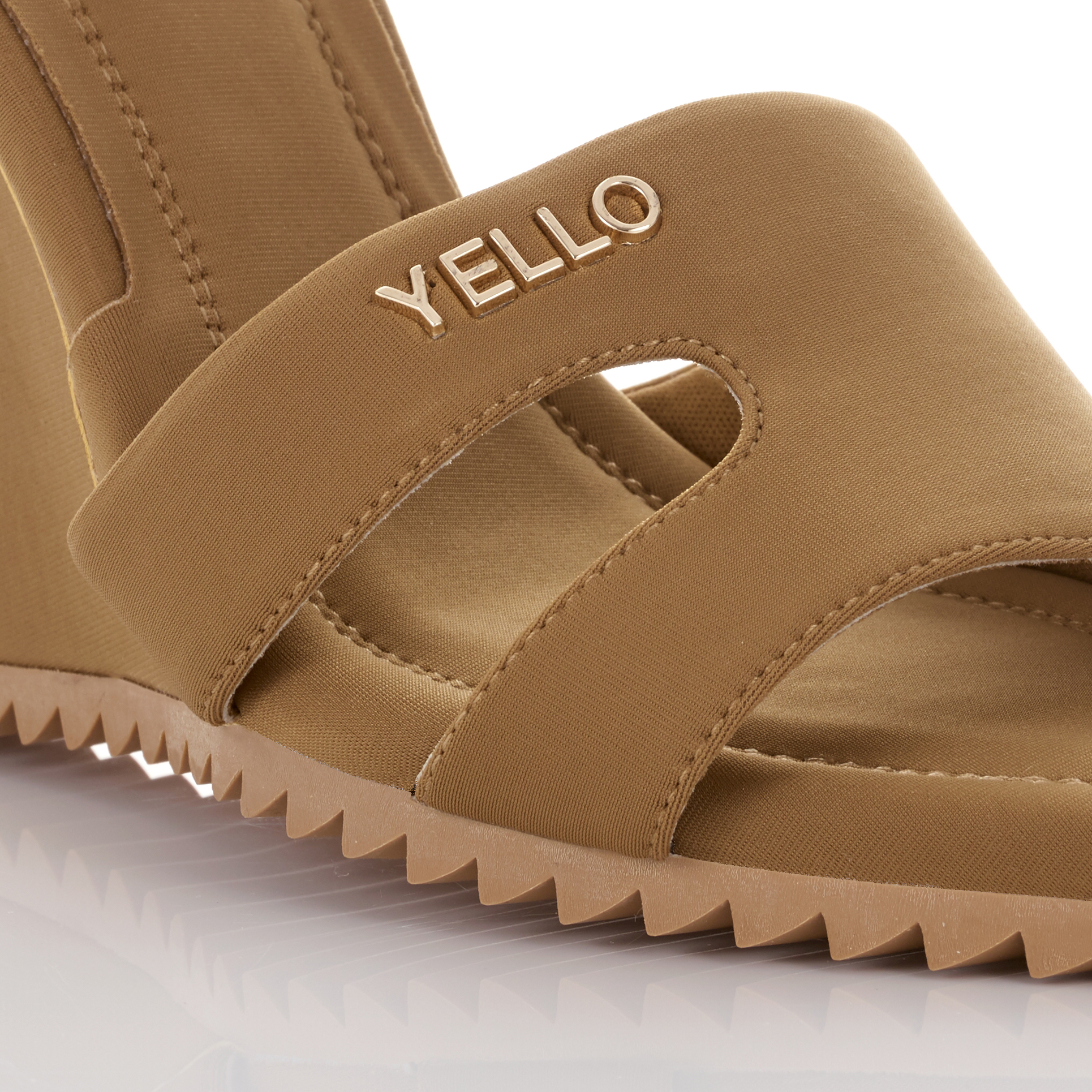 YELLO※ NEST DEFORMED WEDGE SANDALS 完売 M - サンダル