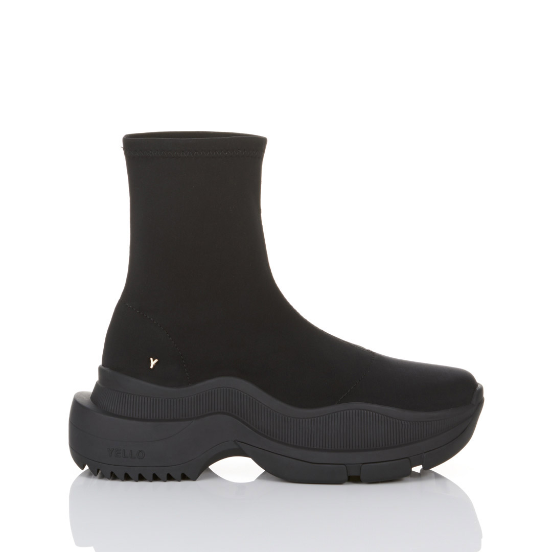 YELLO / TOKYO BLACK SINGLE SNEAKER SHORT BOOTS 2022