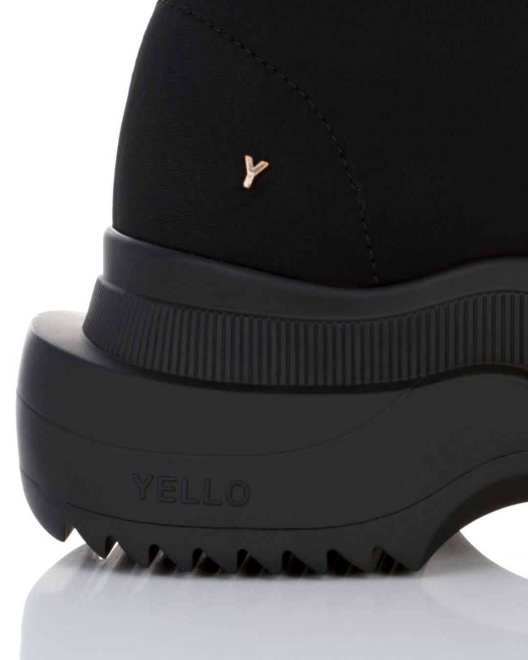 YELLO / TOKYO BLACK SINGLE SNEAKER SHORT BOOTS